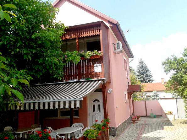 M&aacute;riah&aacute;z